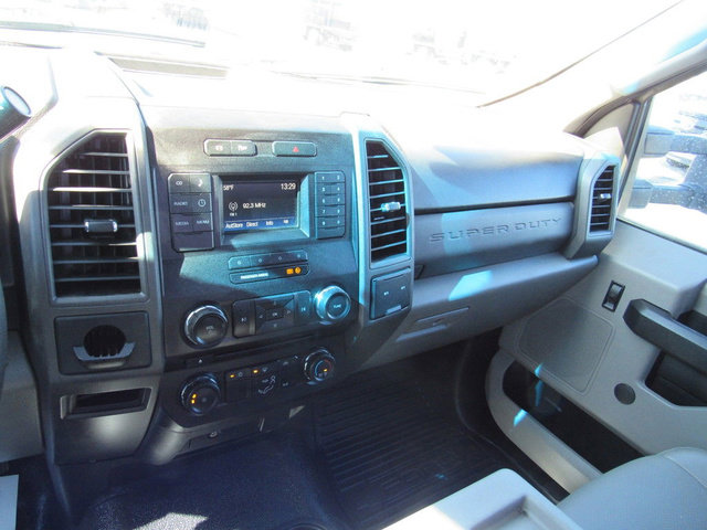 Used 2018 Ford F450 XL w/ XL Value Package image 39