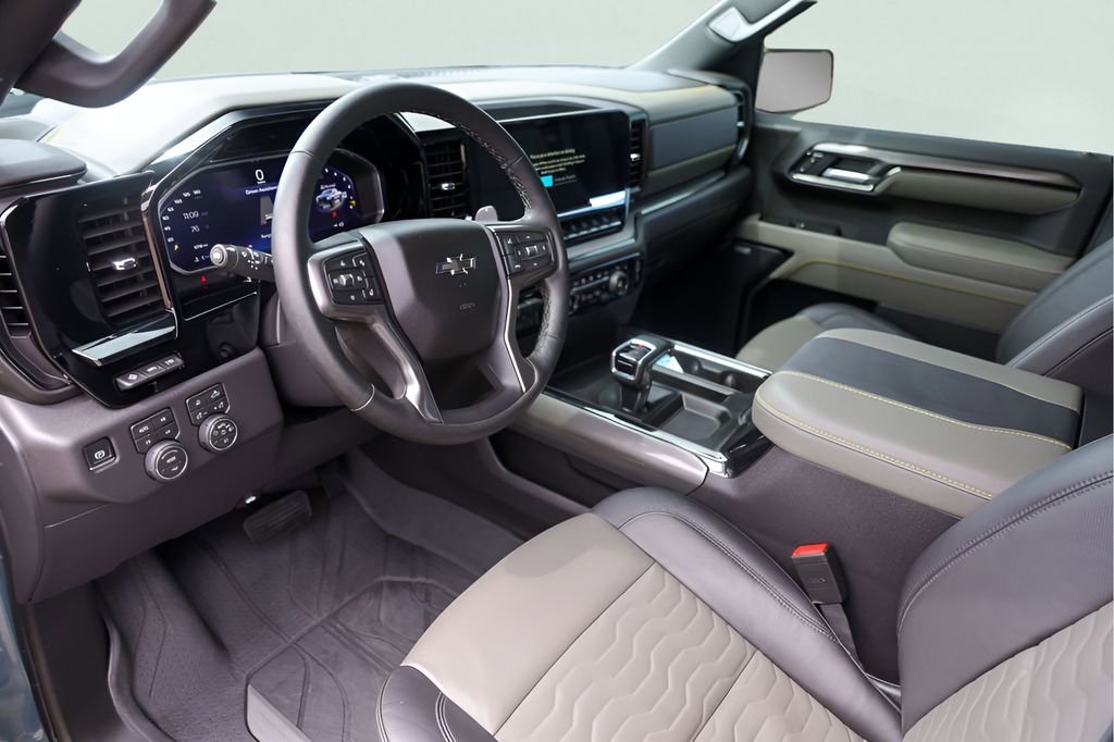 Used 2026 Chevrolet Silverado 1500 ZR2 AWD/4WD image 13
