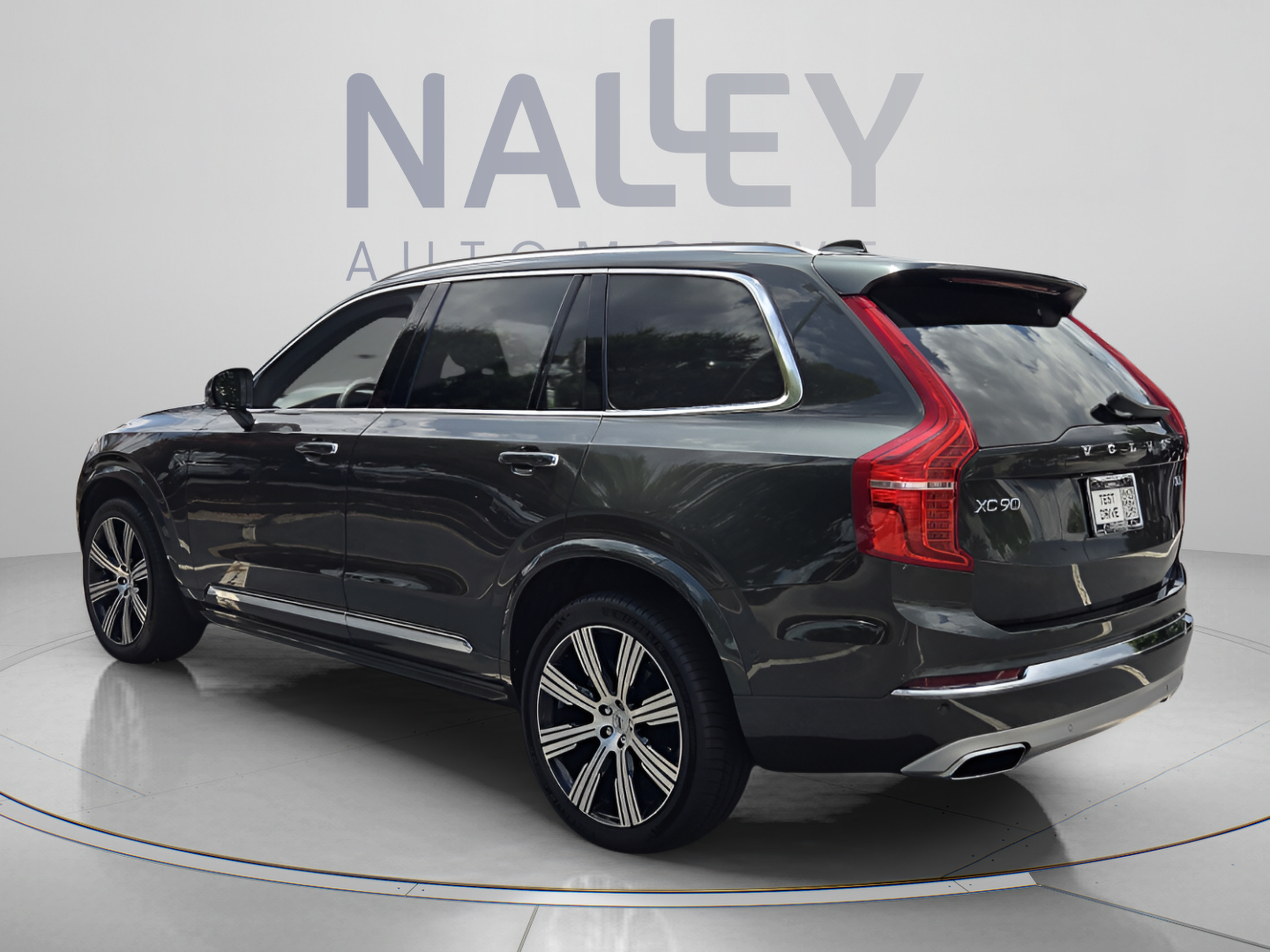 Used 2021 Volvo XC90 T6 Inscription w/ Lounge Package AWD/4WD image 3