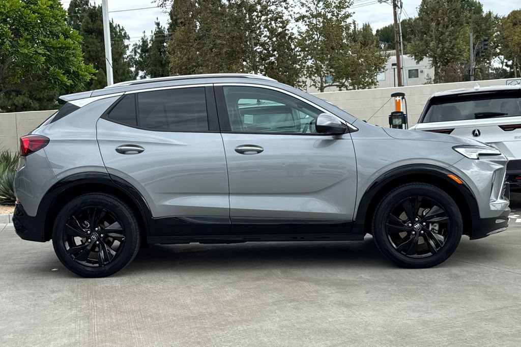 Used 2024 Buick Encore GX Sport Touring w/ Advanced Technology Package FWD image 6