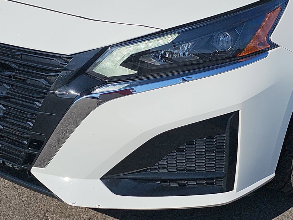 Used 2025 Nissan Altima 2.5 SV image 33