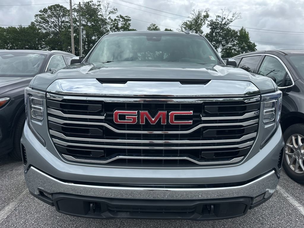 Used 2023 GMC Sierra 1500 SLT w/ SLT Premium Package AWD/4WD image 2