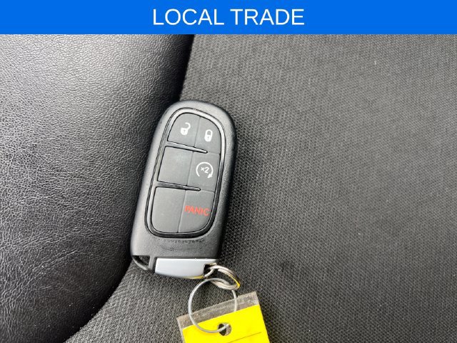 Used 2021 Jeep Cherokee Trailhawk AWD/4WD image 29