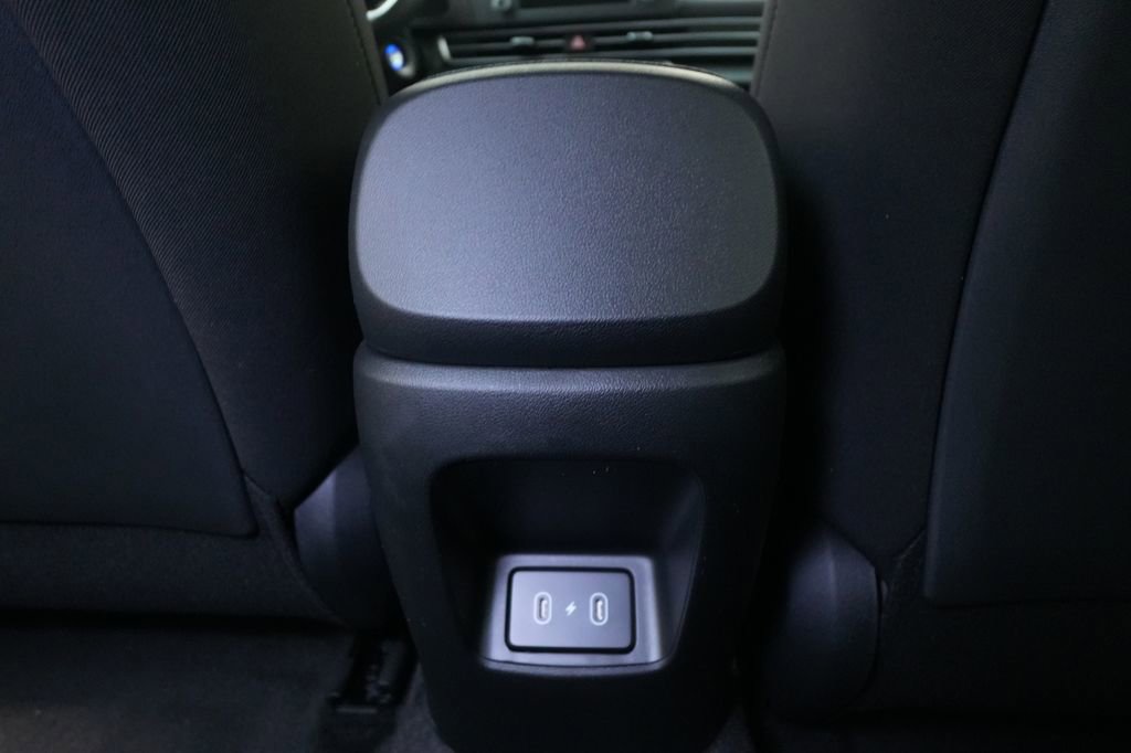 New 2026 Hyundai Elantra SE image 18