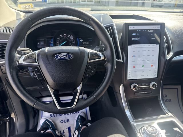 Used 2024 Ford Edge Titanium AWD/4WD image 11