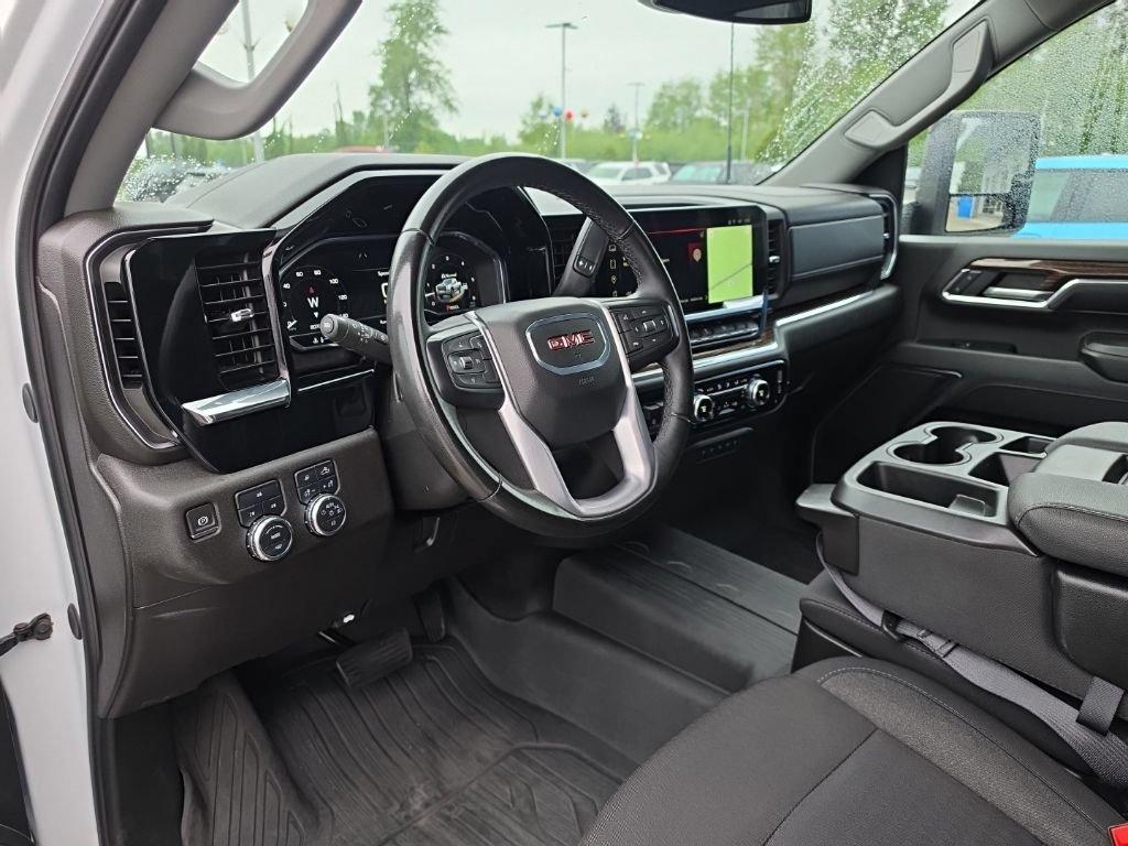 Used 2024 GMC Sierra 3500 SLE AWD/4WD image 10