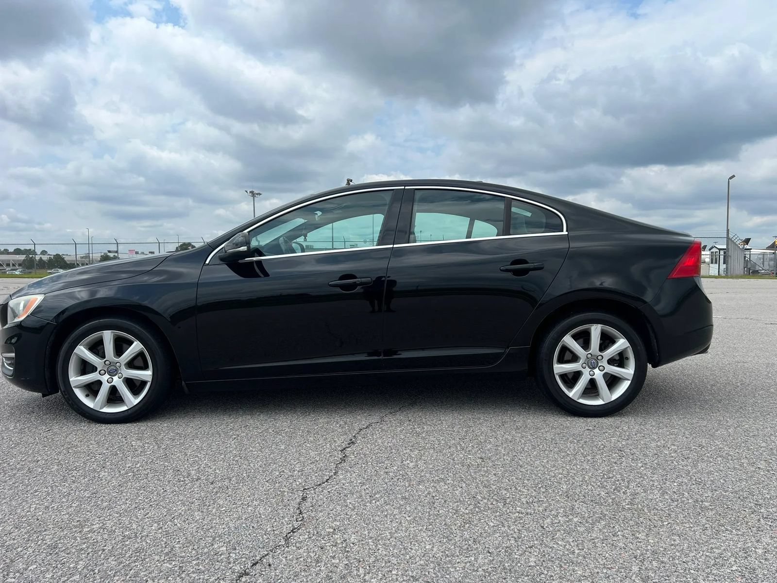 Used 2016 Volvo S60 T5 Premier AWD/4WD image 5
