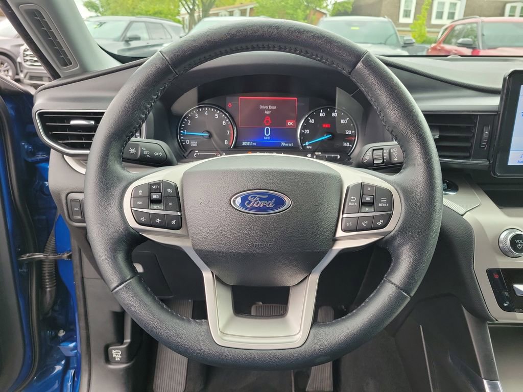 Certified 2023 Ford Explorer XLT w/ Equipment Group 202A AWD/4WD image 23