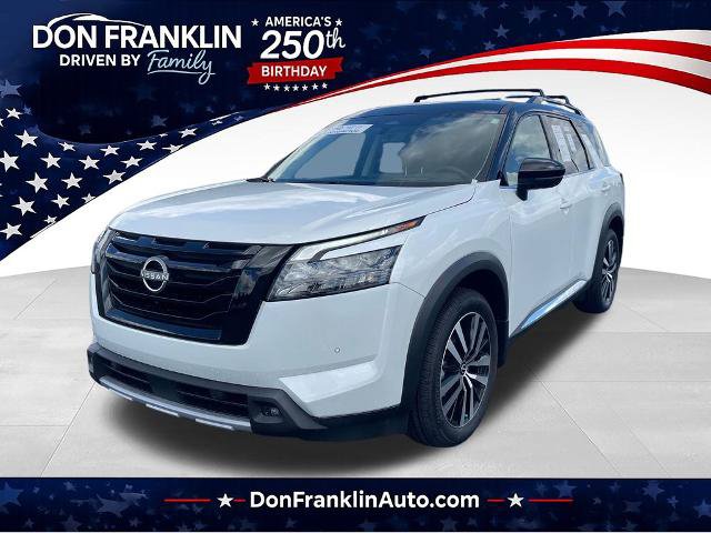 Certified 2025 Nissan Pathfinder Platinum AWD/4WD image 1