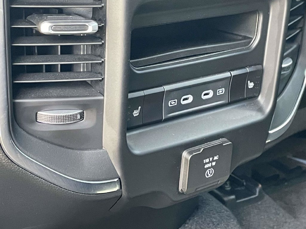 Used 2026 RAM 1500 Laramie AWD/4WD image 13