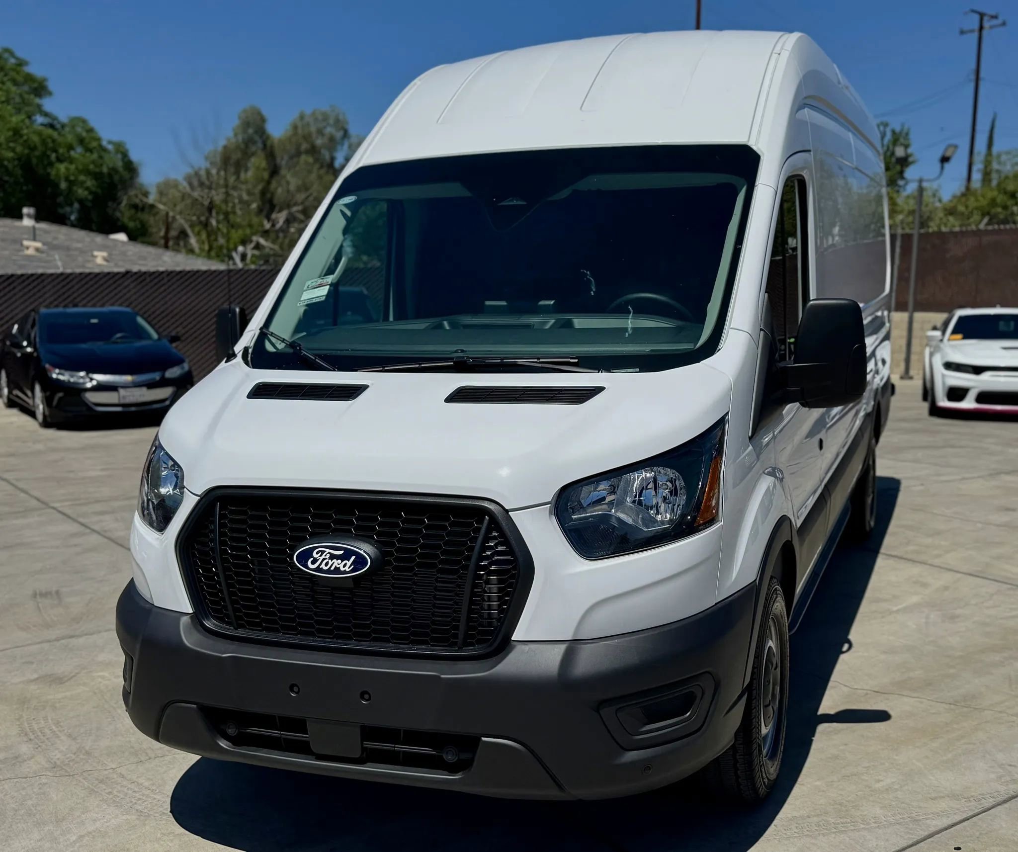 Used 2026 Ford Transit 350 148 High Roof Extended w/ Load Area Protection Package image 2