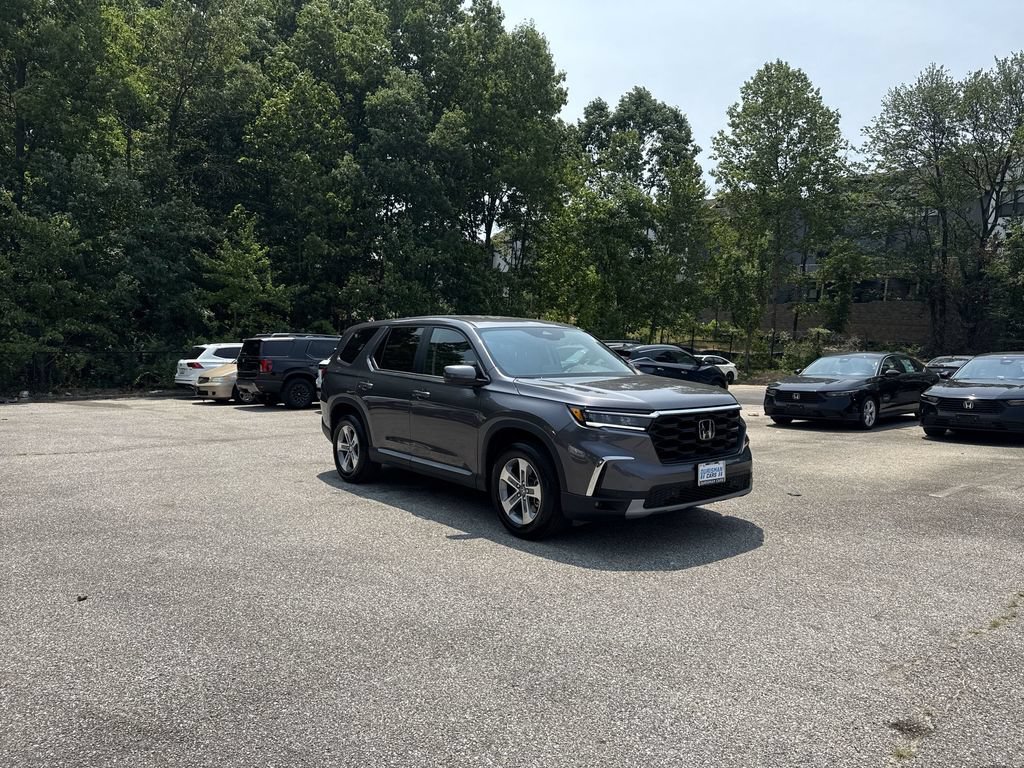 Certified 2025 Honda Pilot EX-L image 2