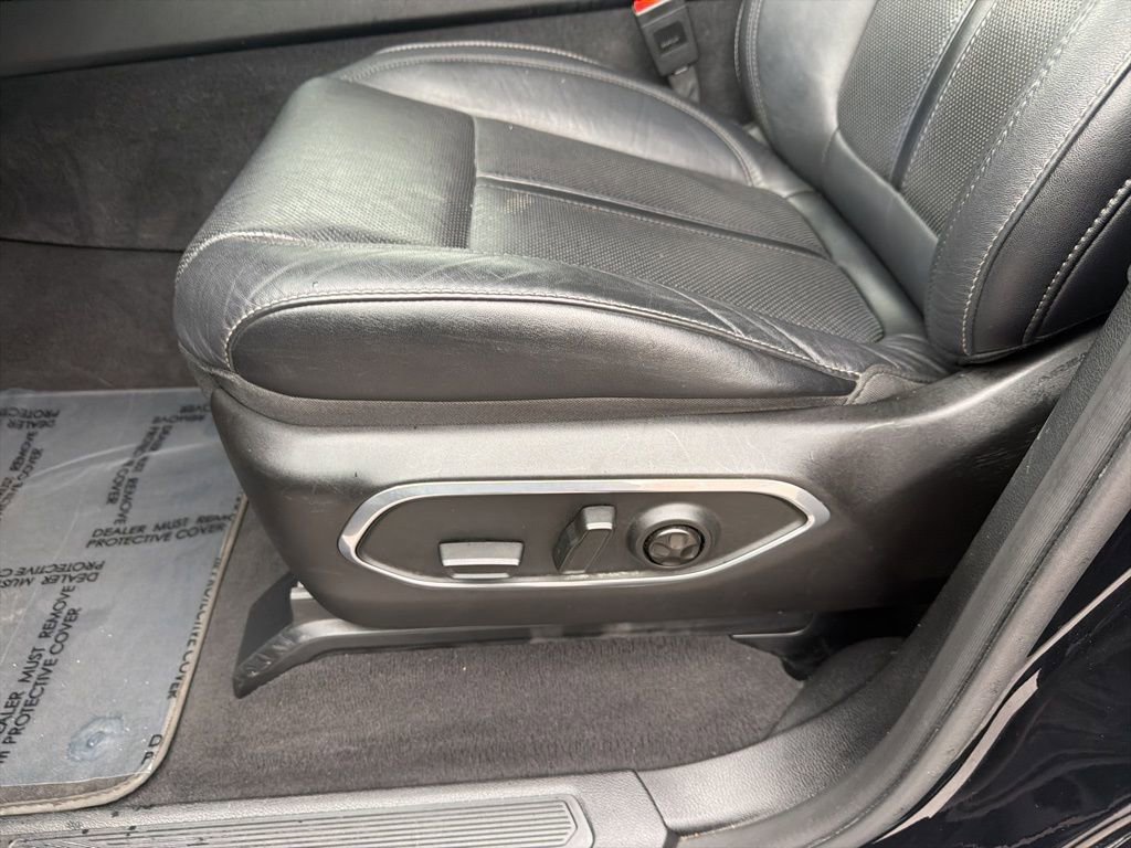 Used 2024 Jeep Wagoneer Series II w/ Flexible Seating Group AWD/4WD image 15