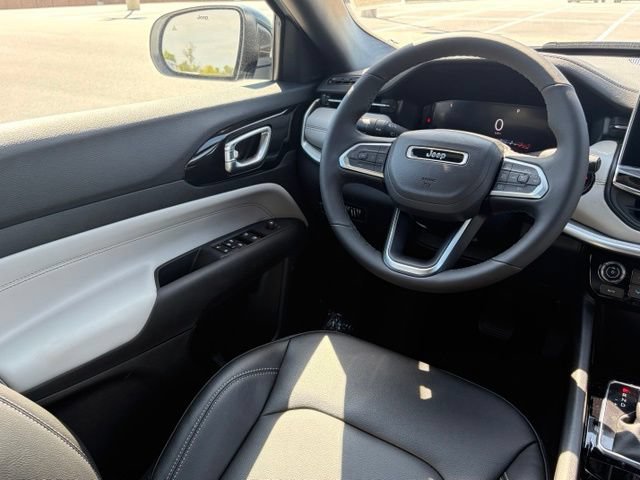 New 2026 Jeep Compass Limited AWD/4WD image 32