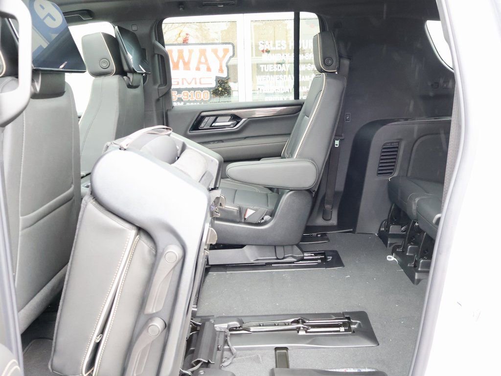 New 2026 GMC Yukon XL Elevation w/ Elevation Premium Package image 29