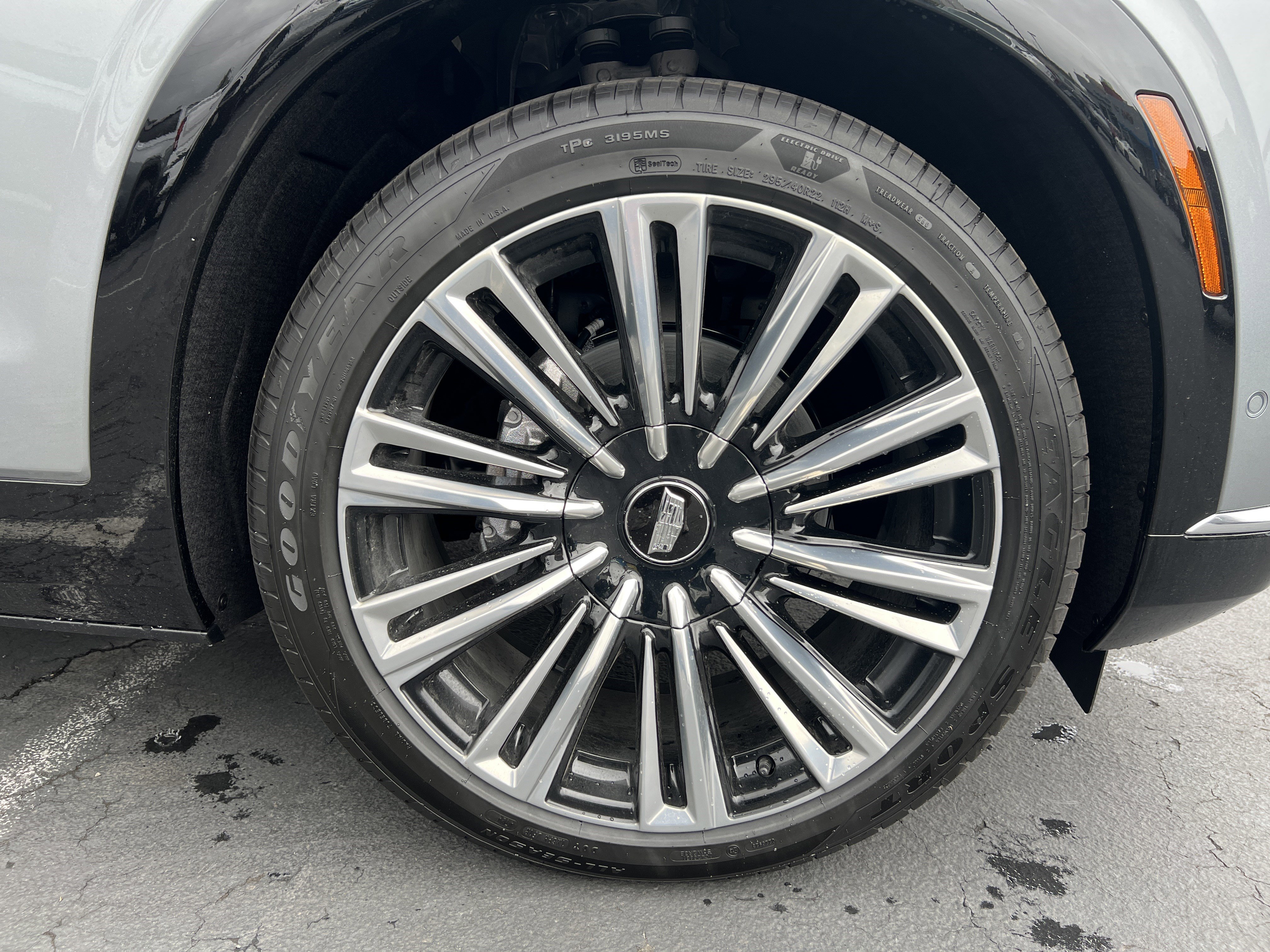 New 2026 Cadillac Vistiq Premium Luxury image 11