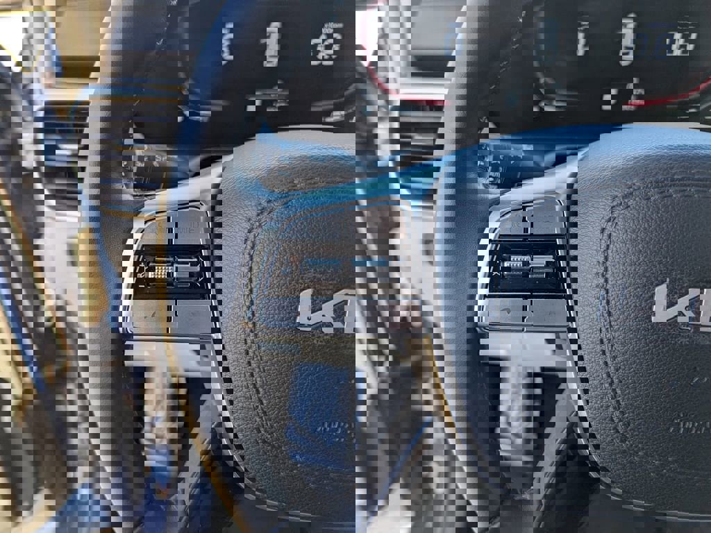 Certified 2024 Kia Telluride S image 26