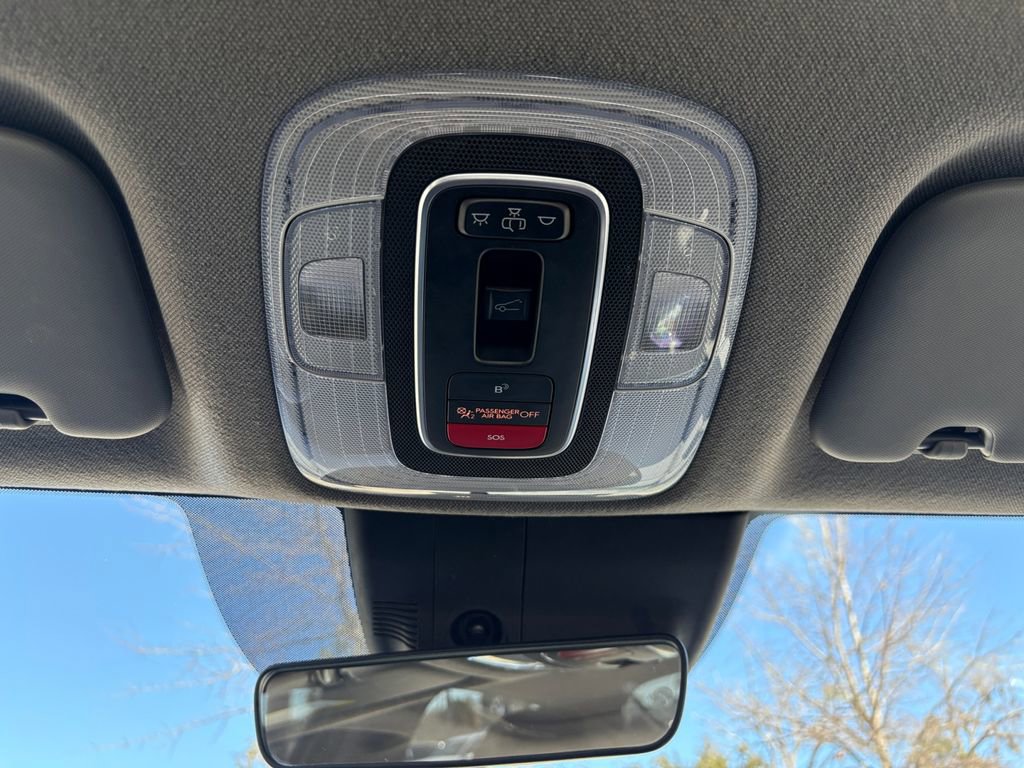 Used 2025 Hyundai Elantra SEL image 28