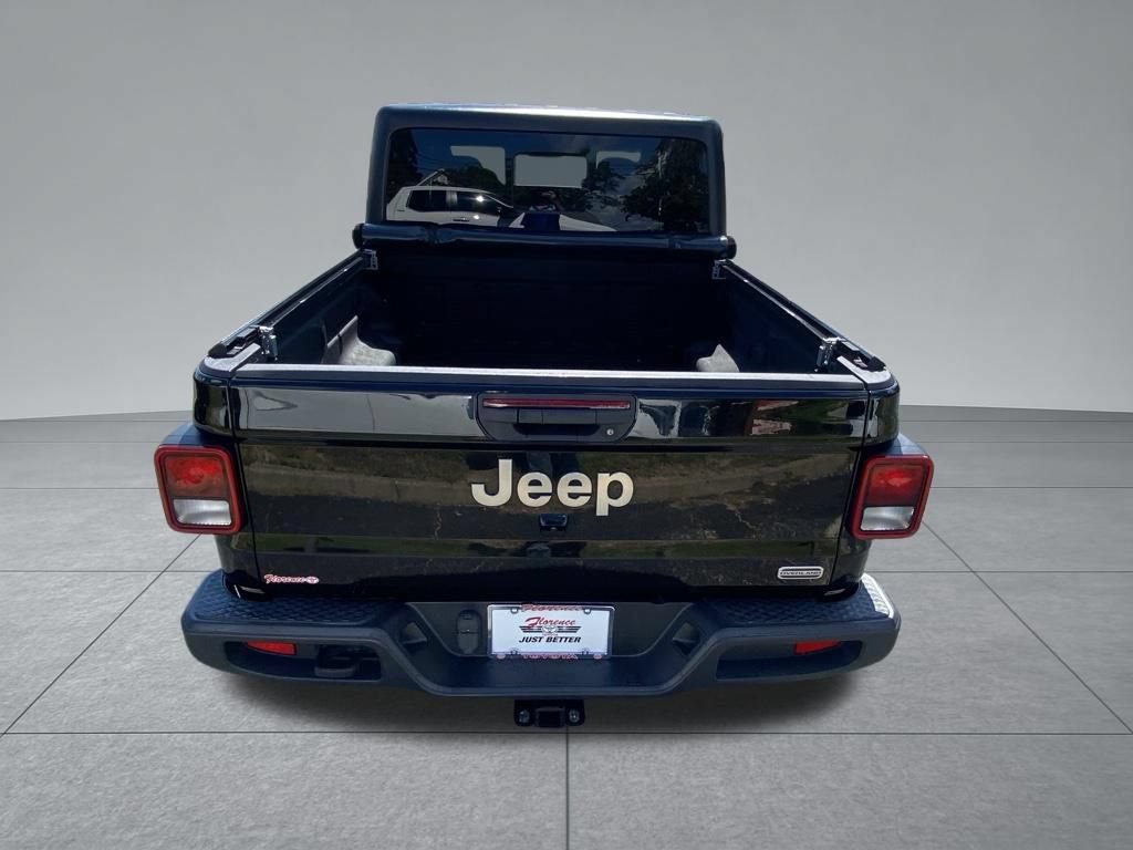 Used 2021 Jeep Gladiator Overland w/ Popular Equipment Package AWD/4WD image 12
