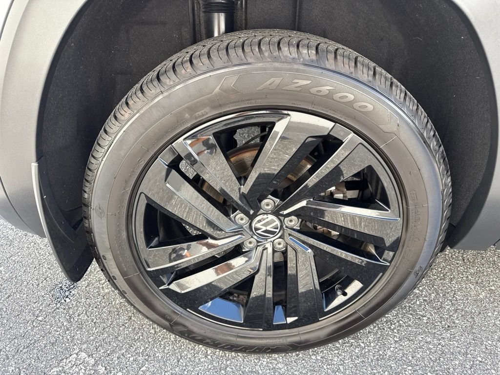 Used 2022 Volkswagen Atlas Cross Sport SE AWD/4WD image 9