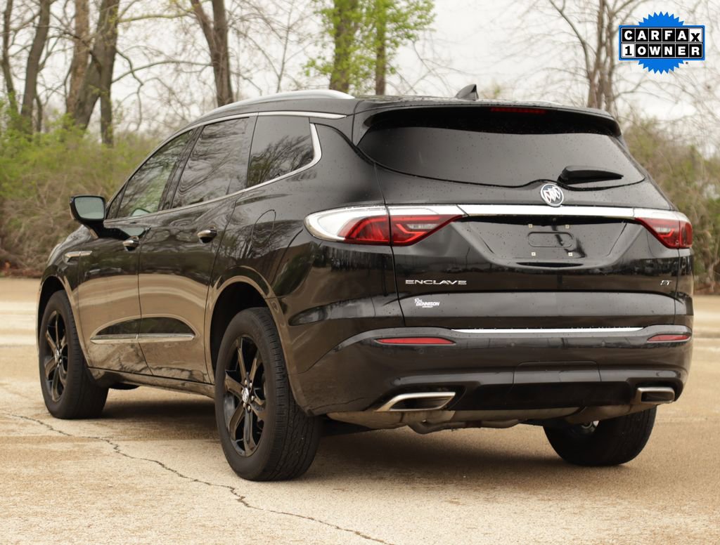 Used 2023 Buick Enclave Essence w/ Sport Touring Edition image 5