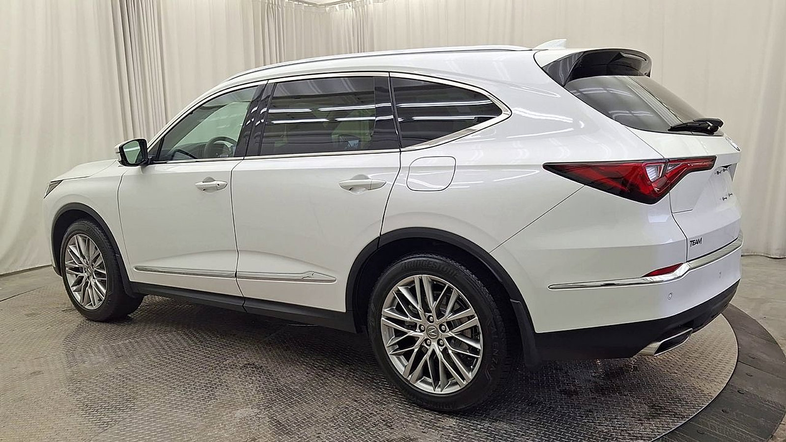 Used 2022 Acura MDX w/ Advance Package image 9
