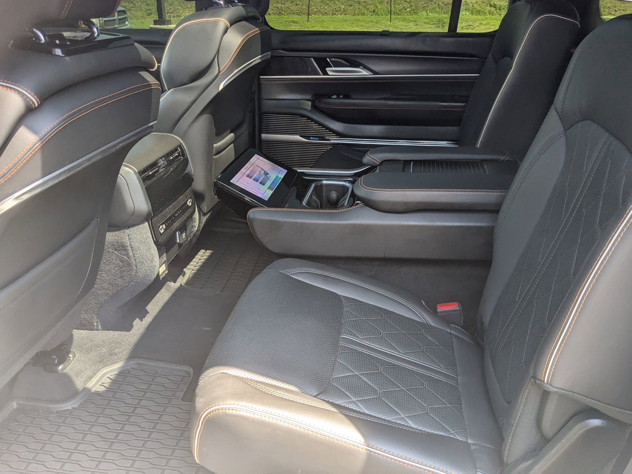 Used 2024 Jeep Grand Wagoneer L Series III w/ Quick Order Packagew 28T image 31