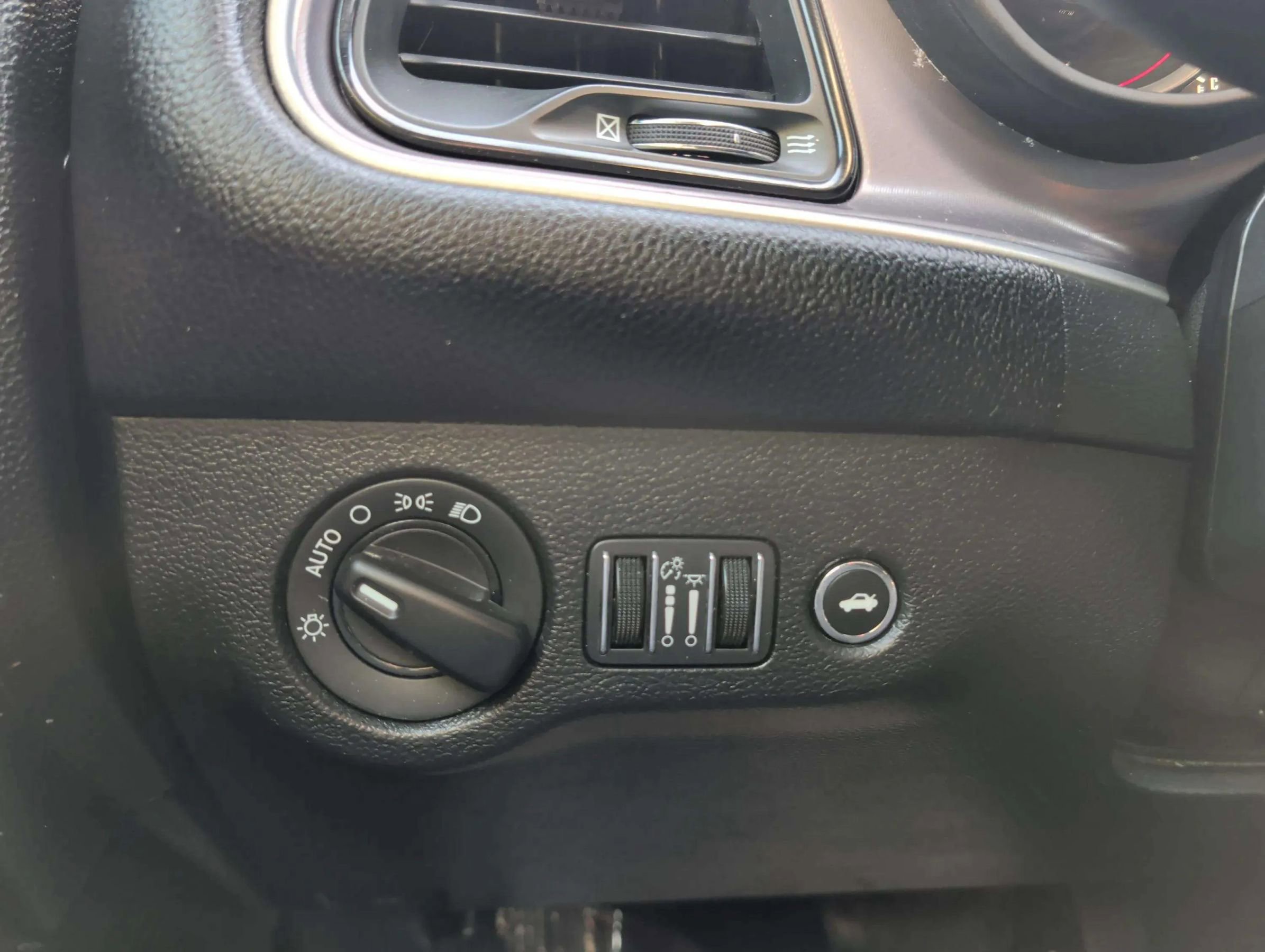 Used 2019 Dodge Challenger SXT AWD/4WD image 24