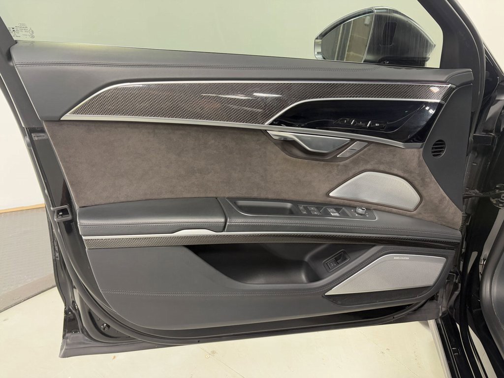 Used 2021 Audi S8 L w/ Full Leather Package image 5