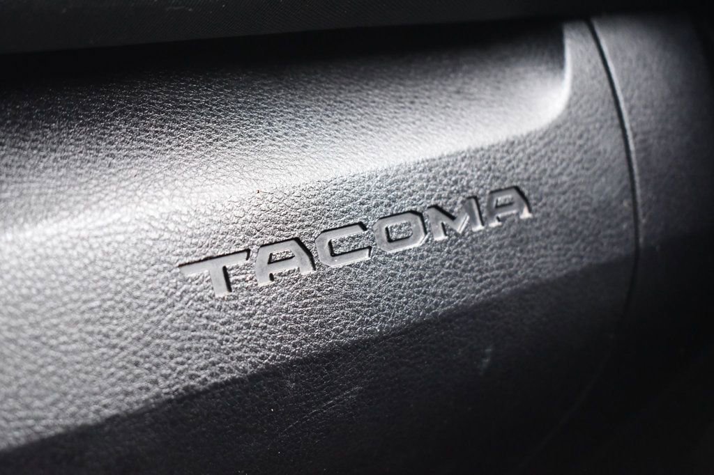 Used 2021 Toyota Tacoma SR5 w/ Trail Edition image 29