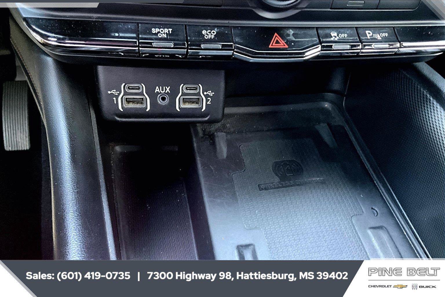 Used 2022 Dodge Durango R/T RWD image 24