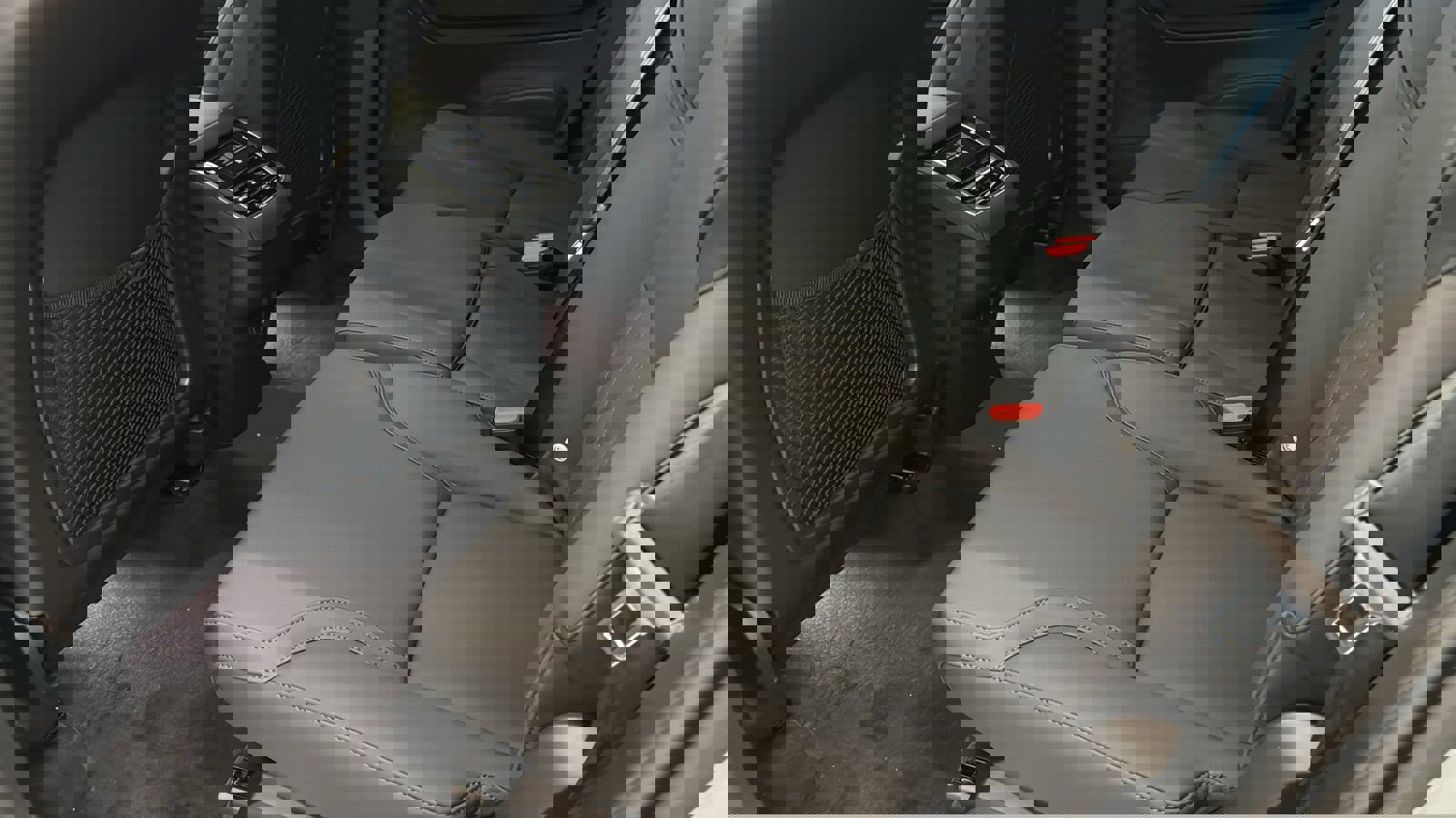 Used 2026 Volvo XC90 B6 Plus w/ Protection Package Premier image 27