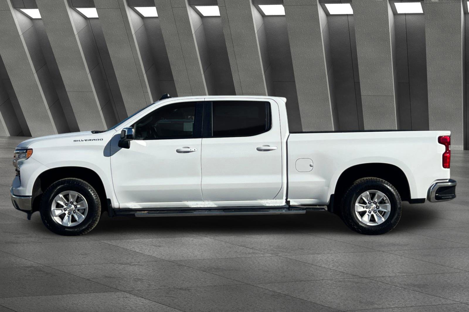 Used 2024 Chevrolet Silverado 1500 LT w/ Protection Package image 7