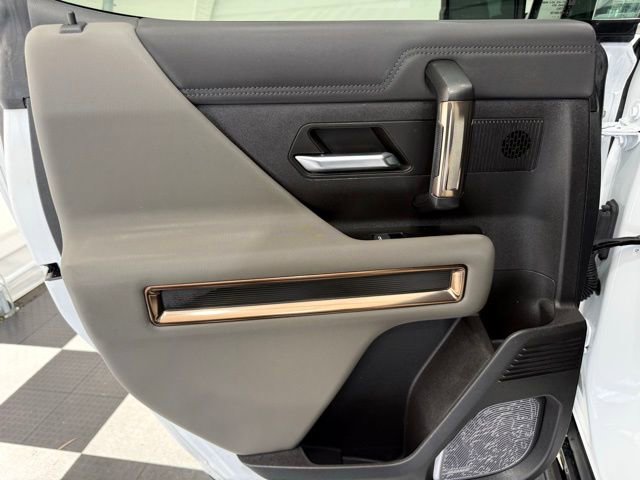 Used 2024 GMC Hummer EV 2X image 19