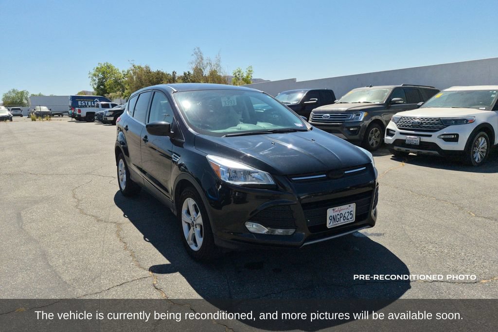 Used 2015 Ford Escape SE FWD image 3