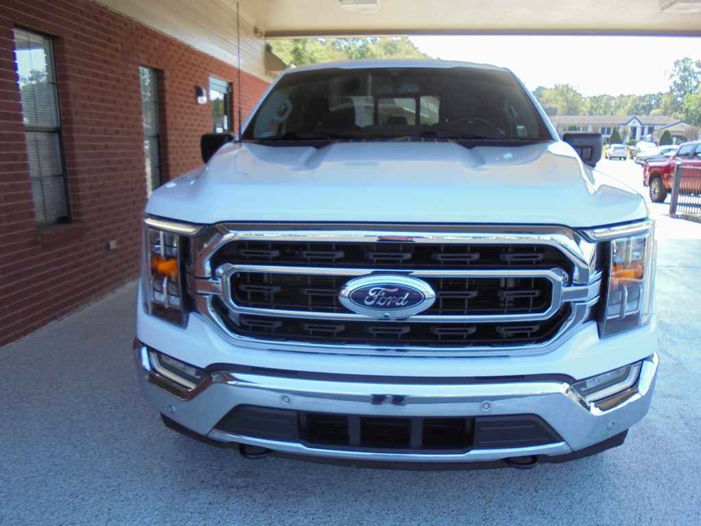 Used 2022 Ford F150 XLT w/ Equipment Group 302A High AWD/4WD image 3