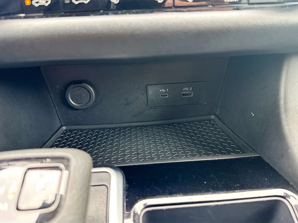 Certified 2024 Nissan Pathfinder SV FWD image 21