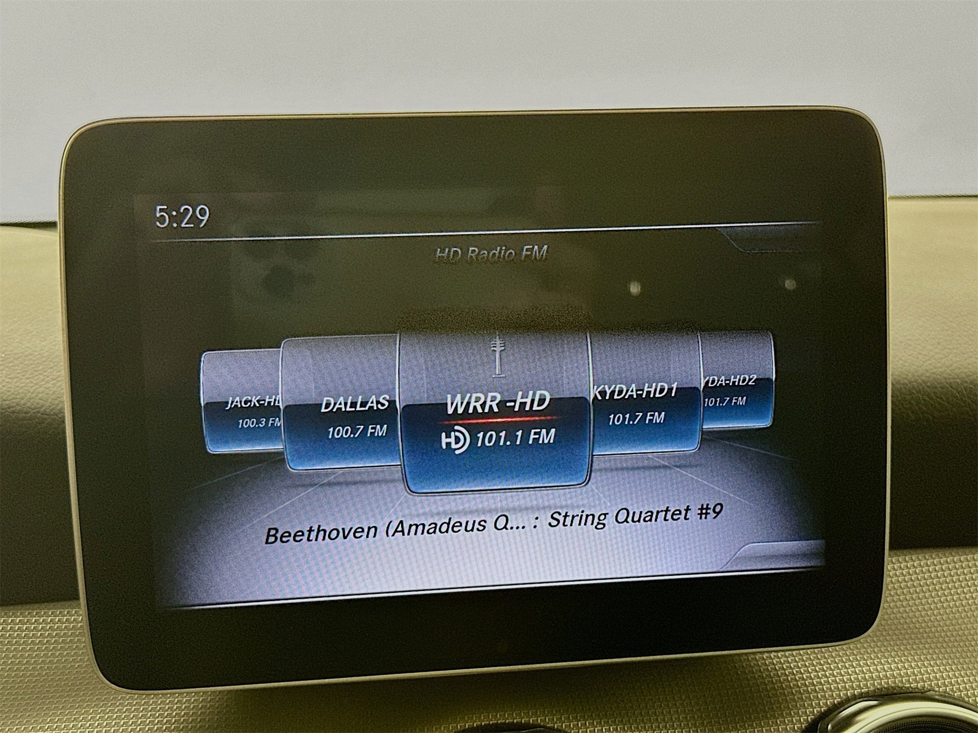 Used 2020 Mercedes-Benz GLA 250 4MATIC image 16