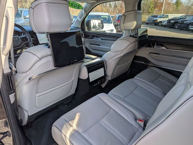 Used 2024 Jeep Grand Wagoneer Series II w/ Convenience Group III image 26