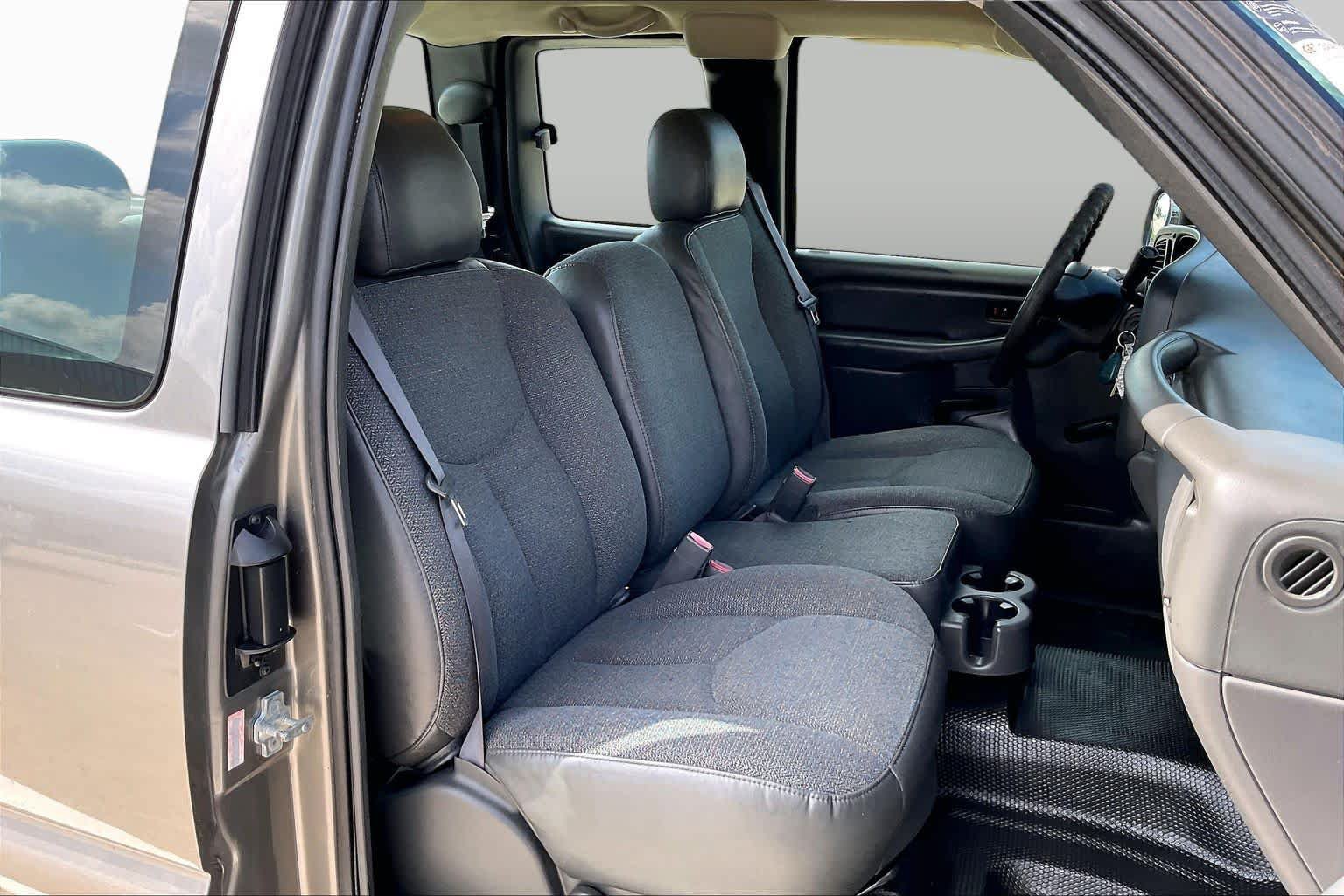 Used 2006 Chevrolet Silverado 1500 W/T RWD image 8