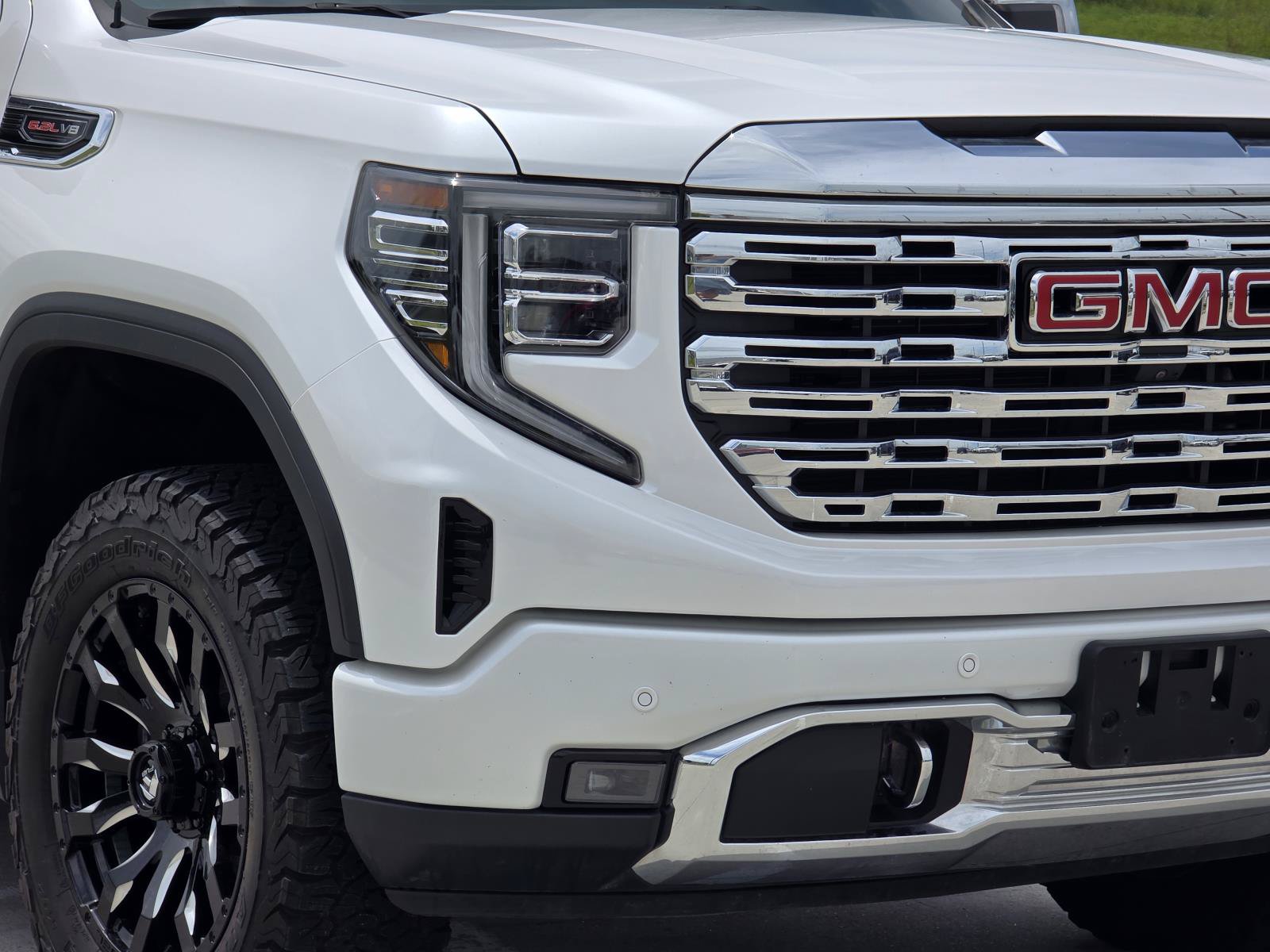 Used 2022 GMC Sierra 1500 Denali w/ Denali Reserve Package AWD/4WD image 7