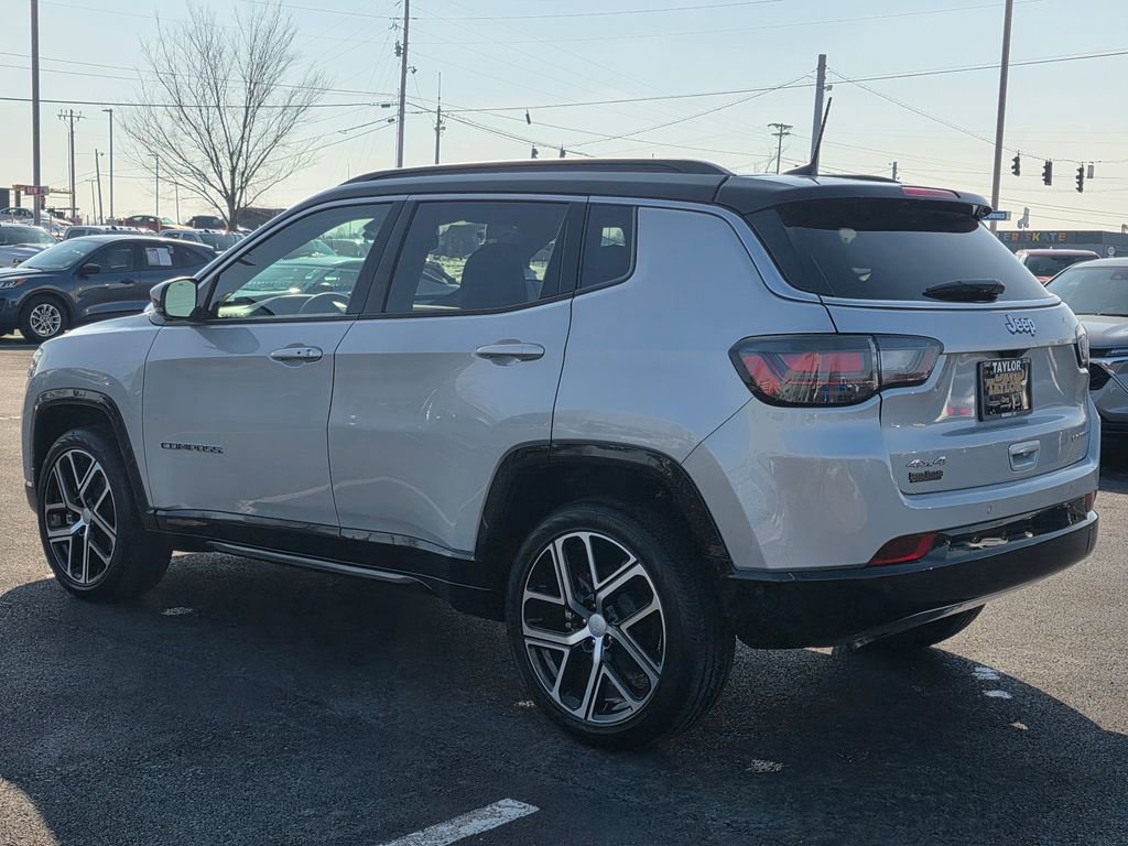 Used 2024 Jeep Compass Limited w/ Elite Group image 7