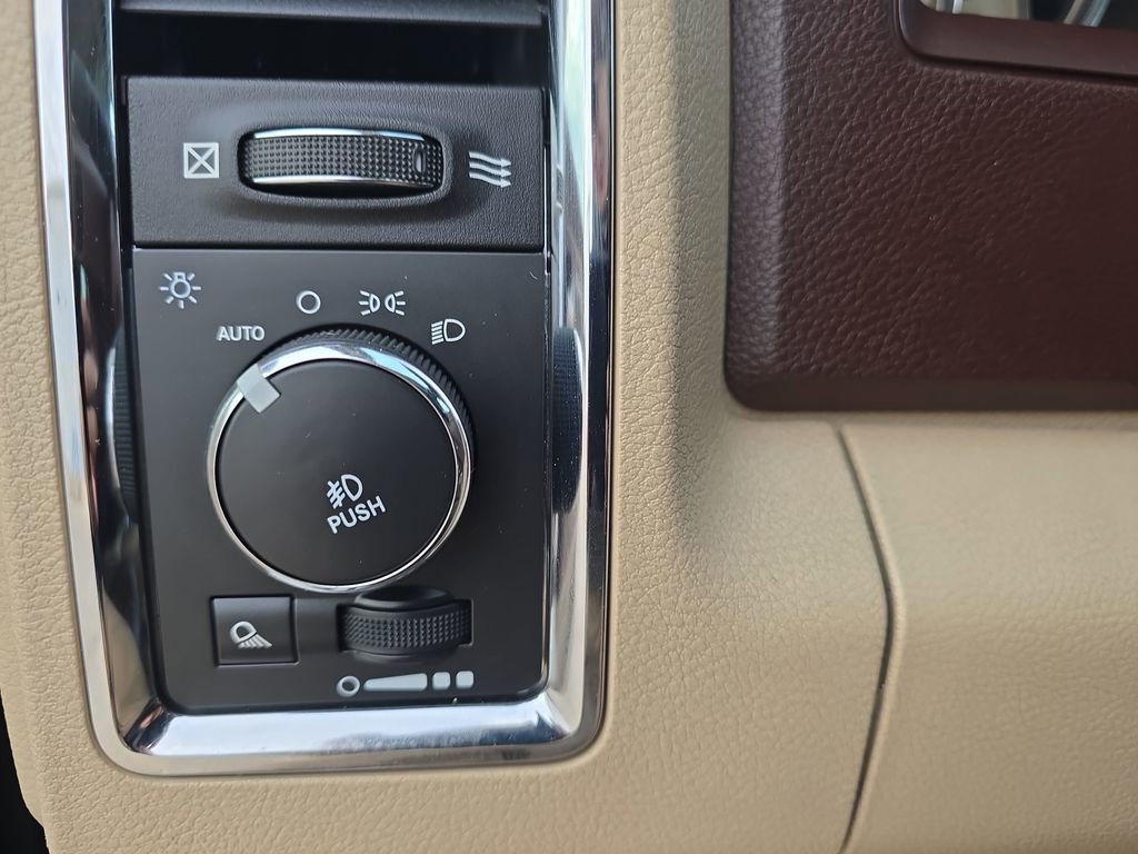 Used 2016 RAM 2500 Longhorn w/ Cold Weather Group image 27