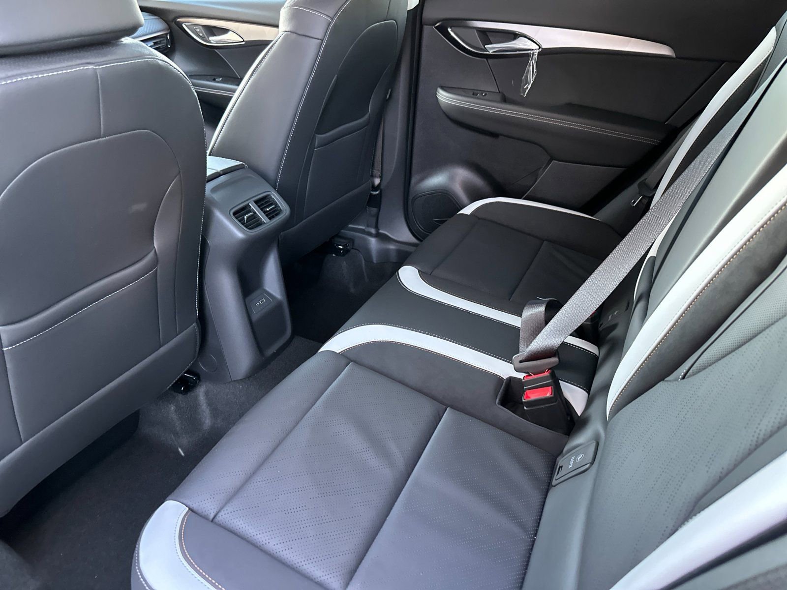 New 2026 Buick Envision Sport Touring image 12