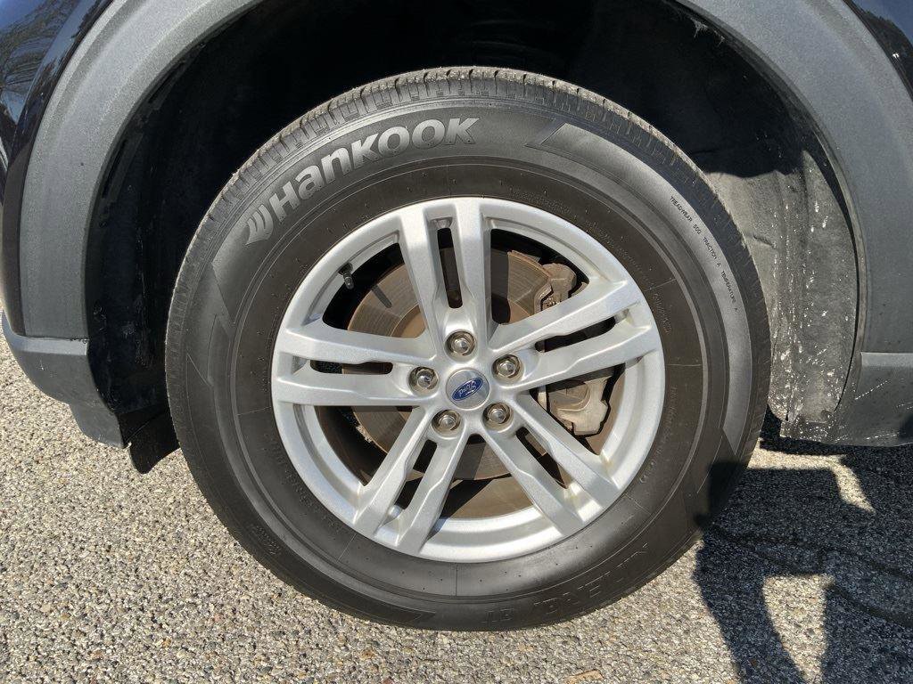 Used 2022 Ford Explorer XLT image 18