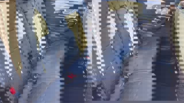 Certified 2025 Mercedes-Benz GLS 450 4MATIC image 36