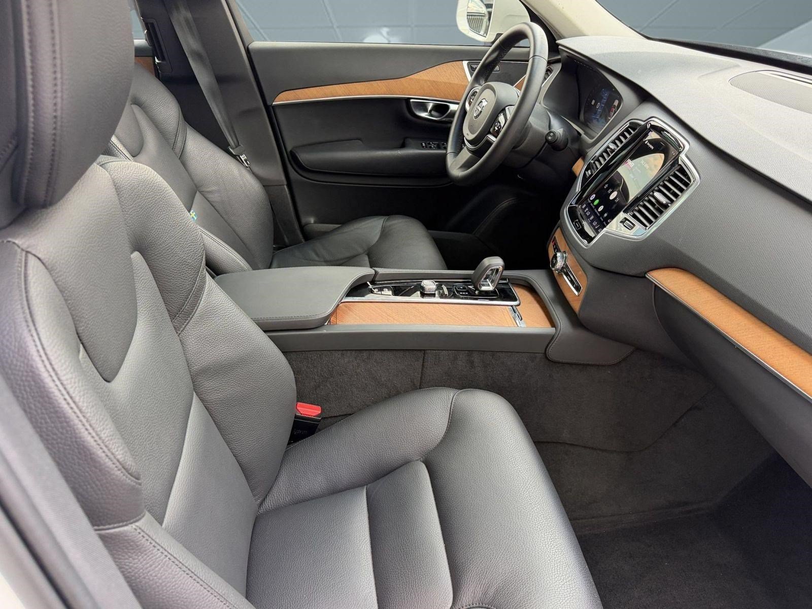 Used 2024 Volvo XC90 T8 Plus w/ Protection Package Premier AWD/4WD image 23