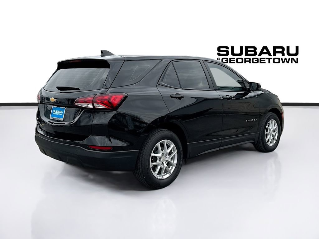 Used 2023 Chevrolet Equinox LS image 7