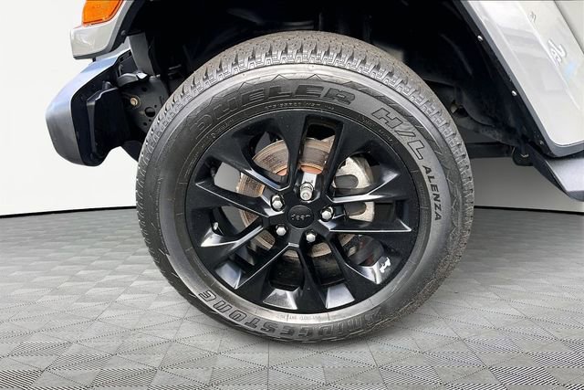 Used 2021 Jeep Wrangler Unlimited Sahara w/ Cold Weather Group image 22