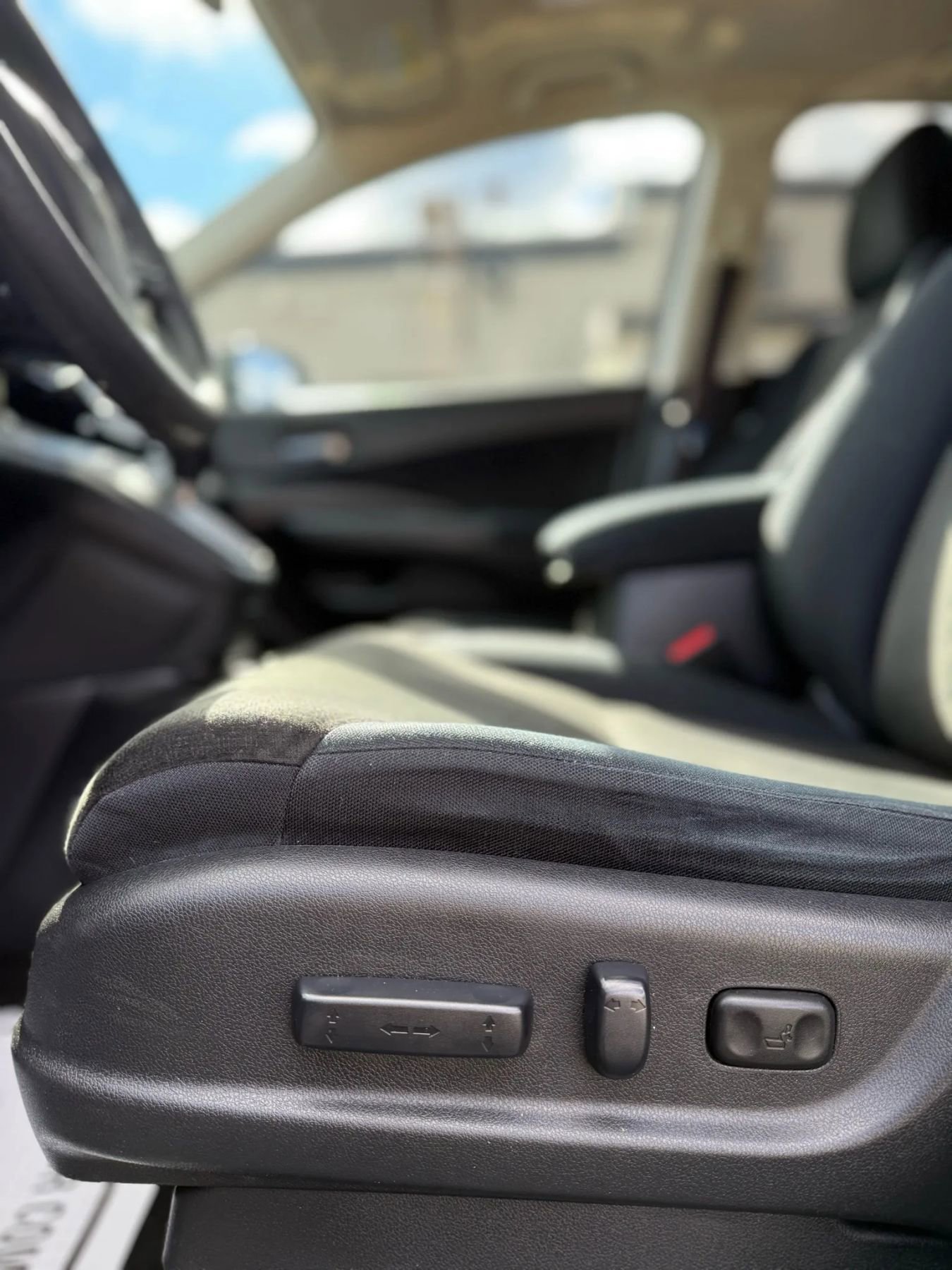 Used 2015 Honda CR-V EX image 27